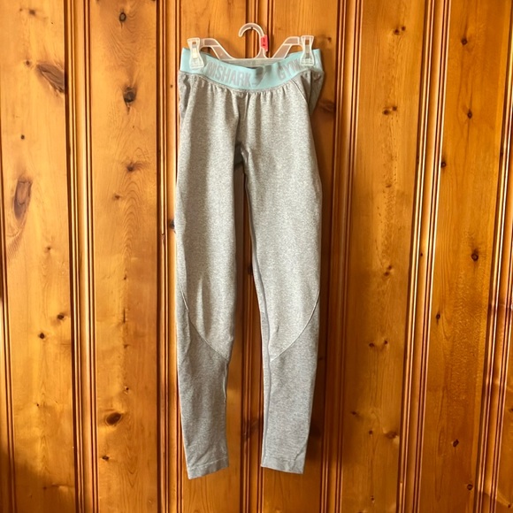 Size small Women’s Gymsharks Leggings - Picture 1 of 3